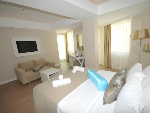 Alesta Yacht Hotel Rooms Photos