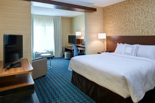 Fairfield Inn & Suites Detroit Troy Rooms Photos