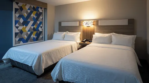 Holiday Inn Express Morelia Centro Historico Rooms Photos