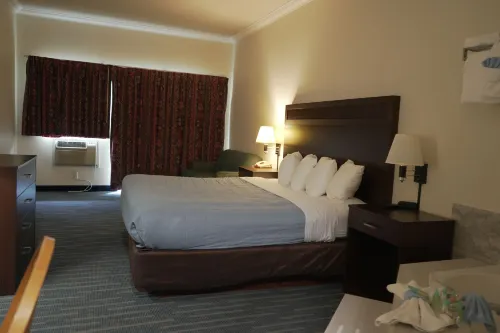Coratel Inn and Suites by Jasper Ocean Shores Rooms Photos