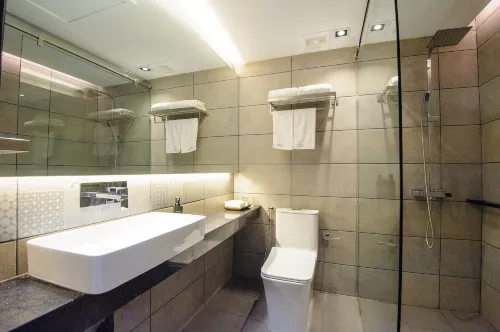 GLOW PARK HOTEL Grand Royal Palace Photos