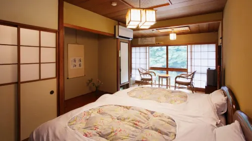Ichinoyu Honkan Photos