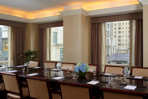 Trump International Hotel & Tower® New York Business Photos