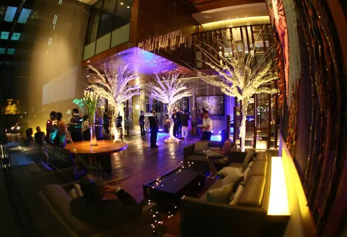 Hansar Bangkok Area Publik Photos
