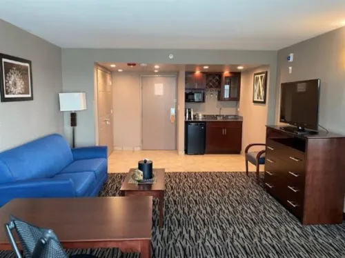 Wyndham Garden Elk Grove Village/O'Hare Rooms Photos