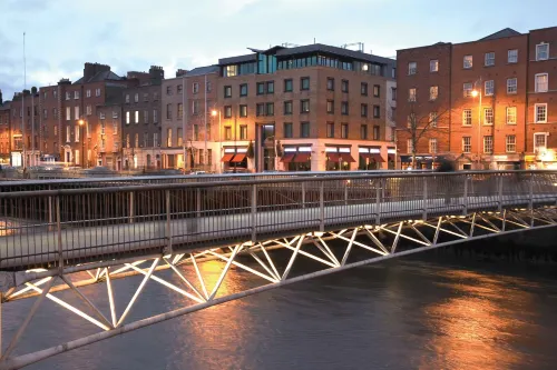 The Morrison Dublin, Curio Collection by Hilton À proximité de l'hôtel Photos