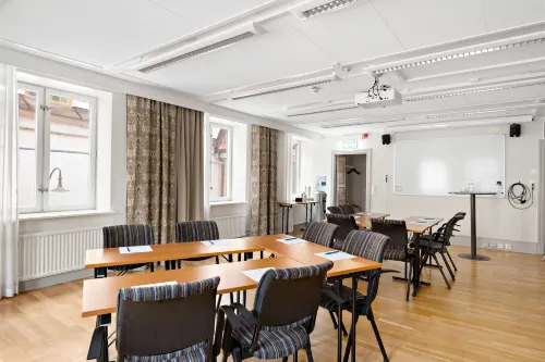 Best Western Strand Hotel Business Photos