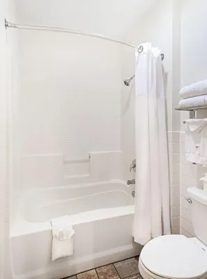 Best Western Corona Hotel  Suites Photos