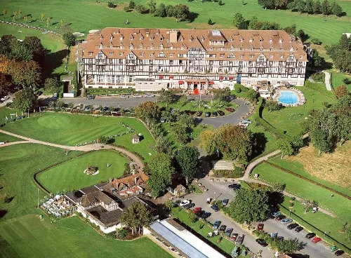 Hôtel Barrière L'Hôtel du Golf Deauville Extérieur Photos