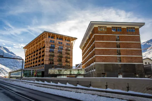 Radisson Blu Hotel Reussen Andermatt Esterni Photos