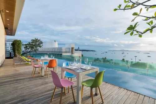 Seven Zea Chic Hotel Restauration Photos