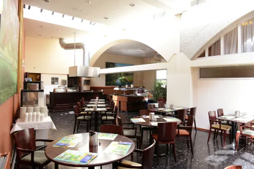 Amrâth Grand Hotel de l’Empereur Dining Photos