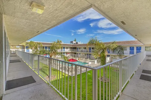 Motel 6 Phoenix, AZ - North Bell Road Espaces publics Photos