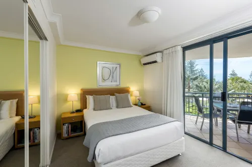 Oaks Gold Coast Calypso Plaza Suites Photos