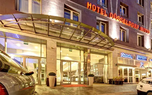 Hotel Amano Düsseldorf Extérieur Photos