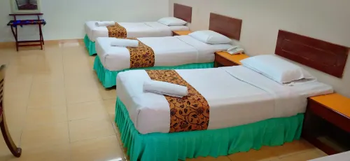 Hotel K T Mutiara Camere Photos