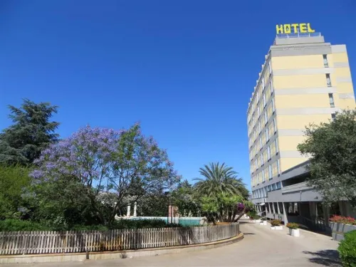 Hotel HR Camere Photos