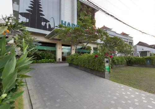 Harris Hotel Kuta Galleria - Bali Eksterior Photos