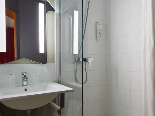 Ibis Budget Chilly-Mazarin les Champarts Rooms Photos
