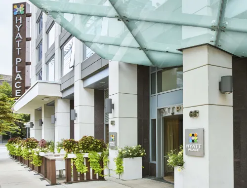 Hyatt Place Chicago River North Featured Photos