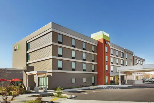 Holiday Inn Express & Suites Portland Airport Extérieur Photos