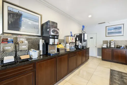Best Western Oceanside Inn Dining Photos