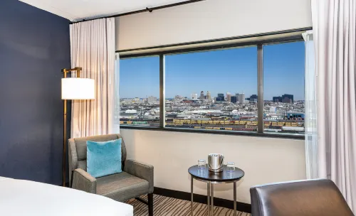 DoubleTree by Hilton Hotel Newark Airport Photos