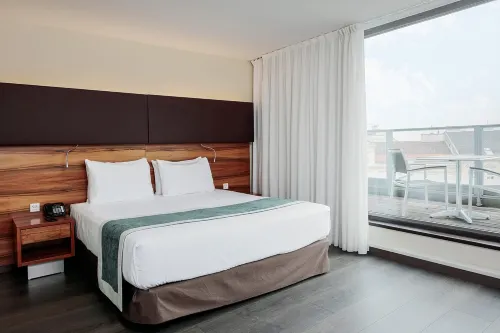 Eurostars Embassy Camere Photos