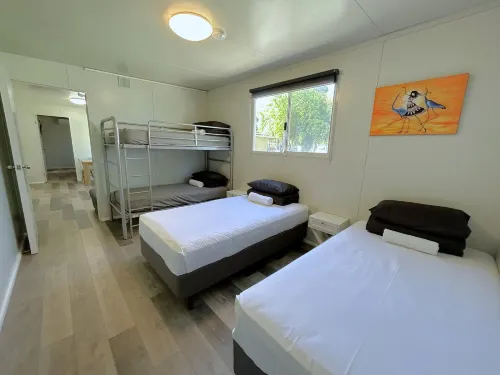 Mandurah Coastal Holiday Park Rooms Photos
