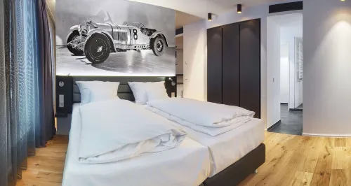 V8 Hotel Motorworld Region Stuttgart, BW Premier Collection Chambres Photos