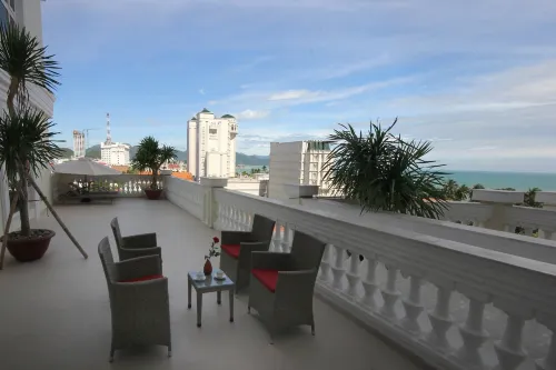Nha Trang Palace Hotel Rooms Photos