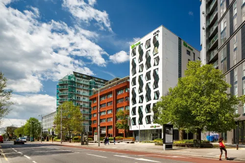 Ibis Styles London Ealing À proximité de l'hôtel Photos