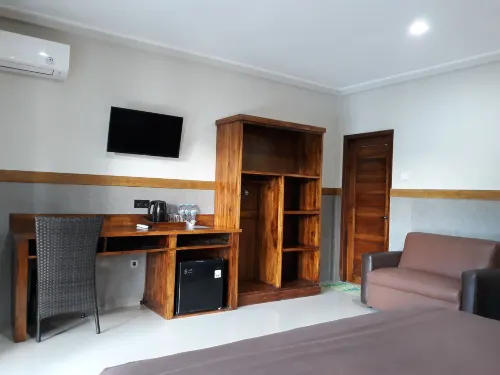 Puri Bali Hotel Zimmer Photos