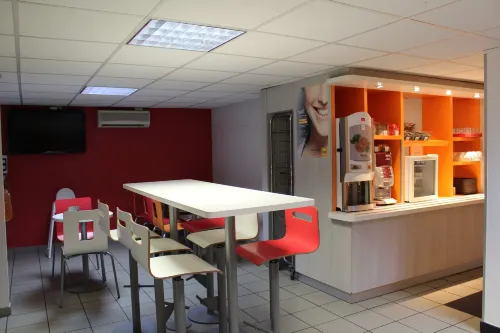 Première Classe Bordeaux Est - Lormont Restauration Photos