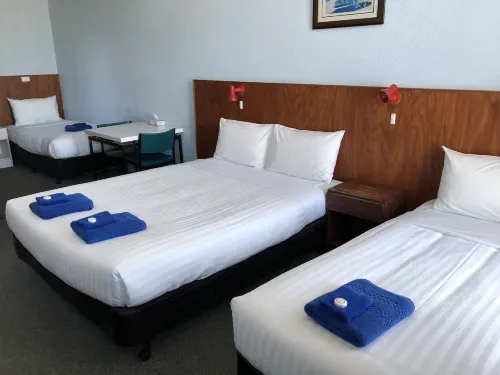 Ship Inn Motel Huoneet Photos