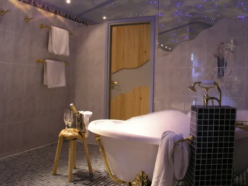 Kakslauttanen Arctic Resort - Igloos and Chalets Rooms Photos