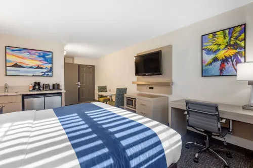 Comfort Inn San Diego Miramar Photos