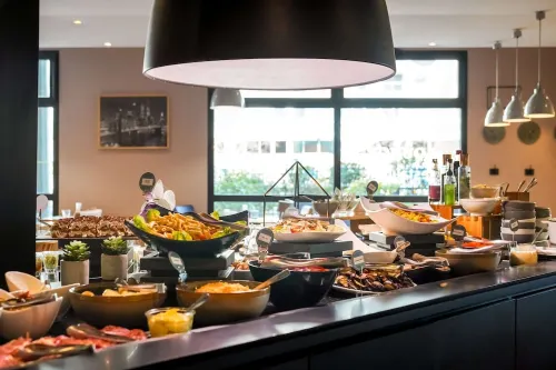 Premiere Classe Paris Ouest - Pont De Suresnes Restauration Photos