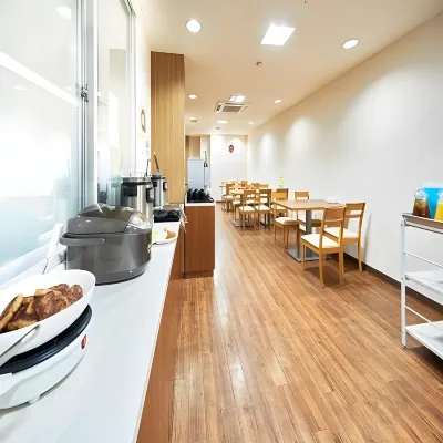 Hotel Select Inn Shikoku Chuo Restauration Photos