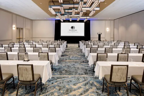 DoubleTree by Hilton Chicago Magnificent Mile Espaces Affaires Photos