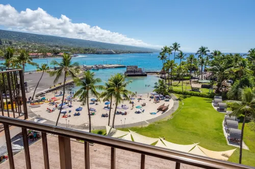 Courtyard by Marriott King Kamehameha's Kona Beach Hotel Rooms Photos