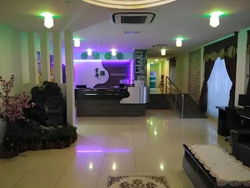 K GARDEN HOTEL PARIT BUNTAR Espaces publics Photos