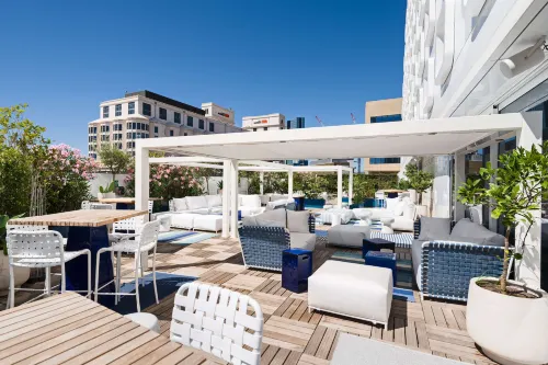 Golden Tulip Marseille Euromed Espaces publics Photos