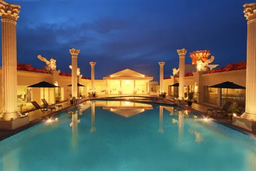 Harmoni One Convention Hotel and Service Apartments Unggulan Photos