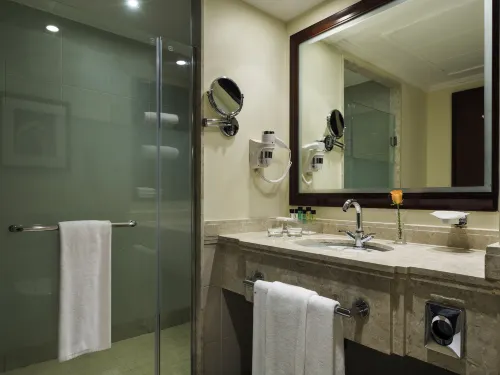 Mövenpick Hotel & Residence Hajar Tower Makkah Photos