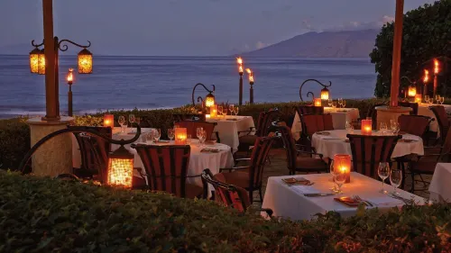 Four Seasons Resort Maui at Wailea Restauration Photos