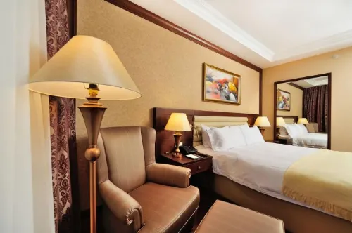 Wellborn Luxury Hotel Rooms Photos