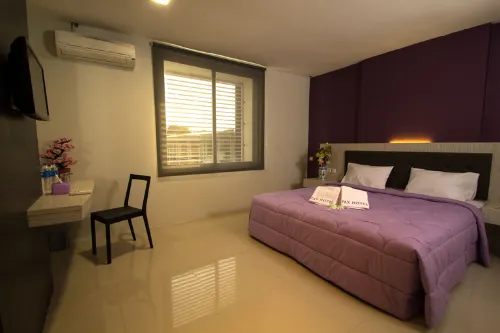 Pax Hotel Jakarta Rooms Photos