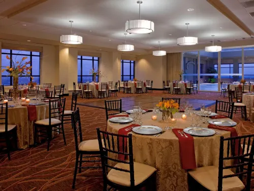 Hyatt Regency St Louis at the Arch Restauration Photos