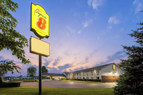 Super 8 by Wyndham Henrietta/Rochester Area Exterior Photos